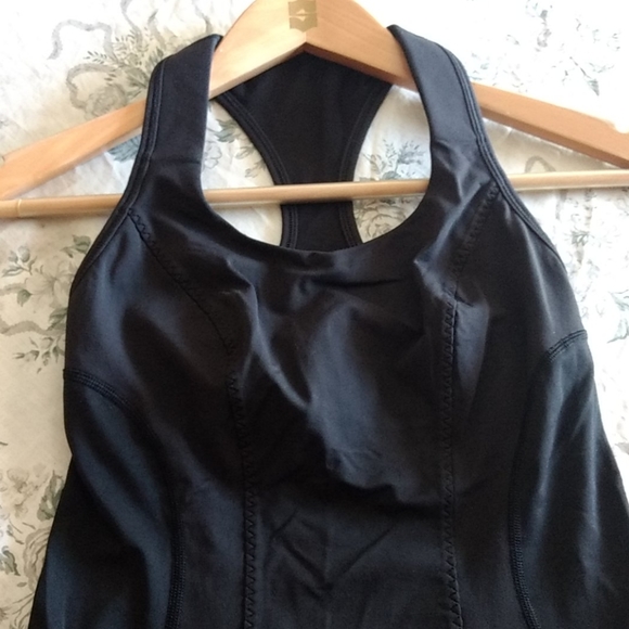 Lululemon Cardio Kick Tank - Picture 4 of 8